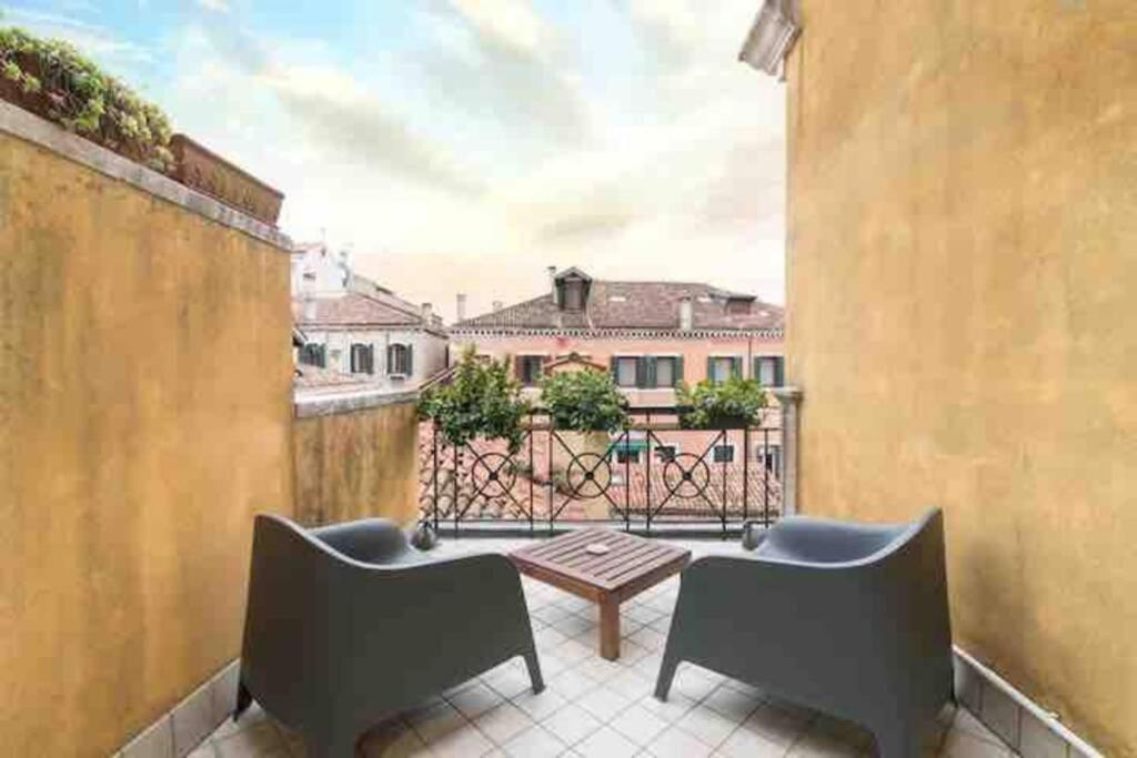 Ca' Pesaro Rooftop Terrace Apartment. Venedig Exteriör bild