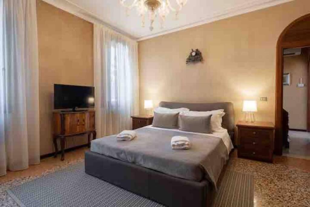 Ca' Pesaro Rooftop Terrace Apartment. Venedig Exteriör bild