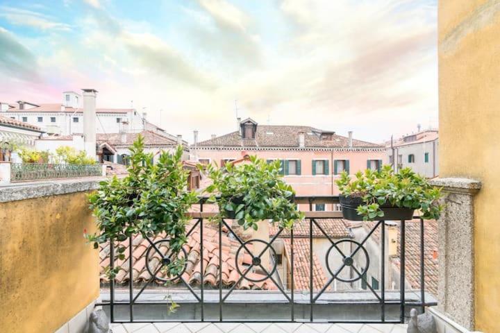 Ca' Pesaro Rooftop Terrace Apartment. Venedig Exteriör bild
