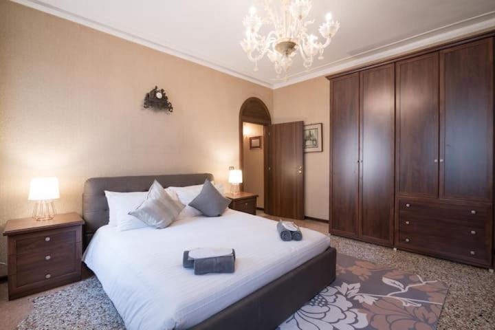 Ca' Pesaro Rooftop Terrace Apartment. Venedig Exteriör bild